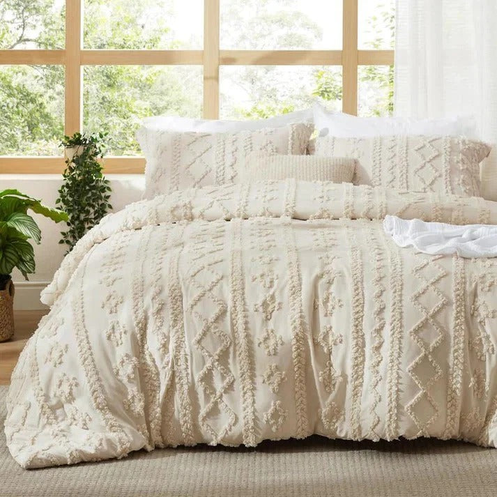 Crywox Luxury Jacquard 4-Piece Bedding Set